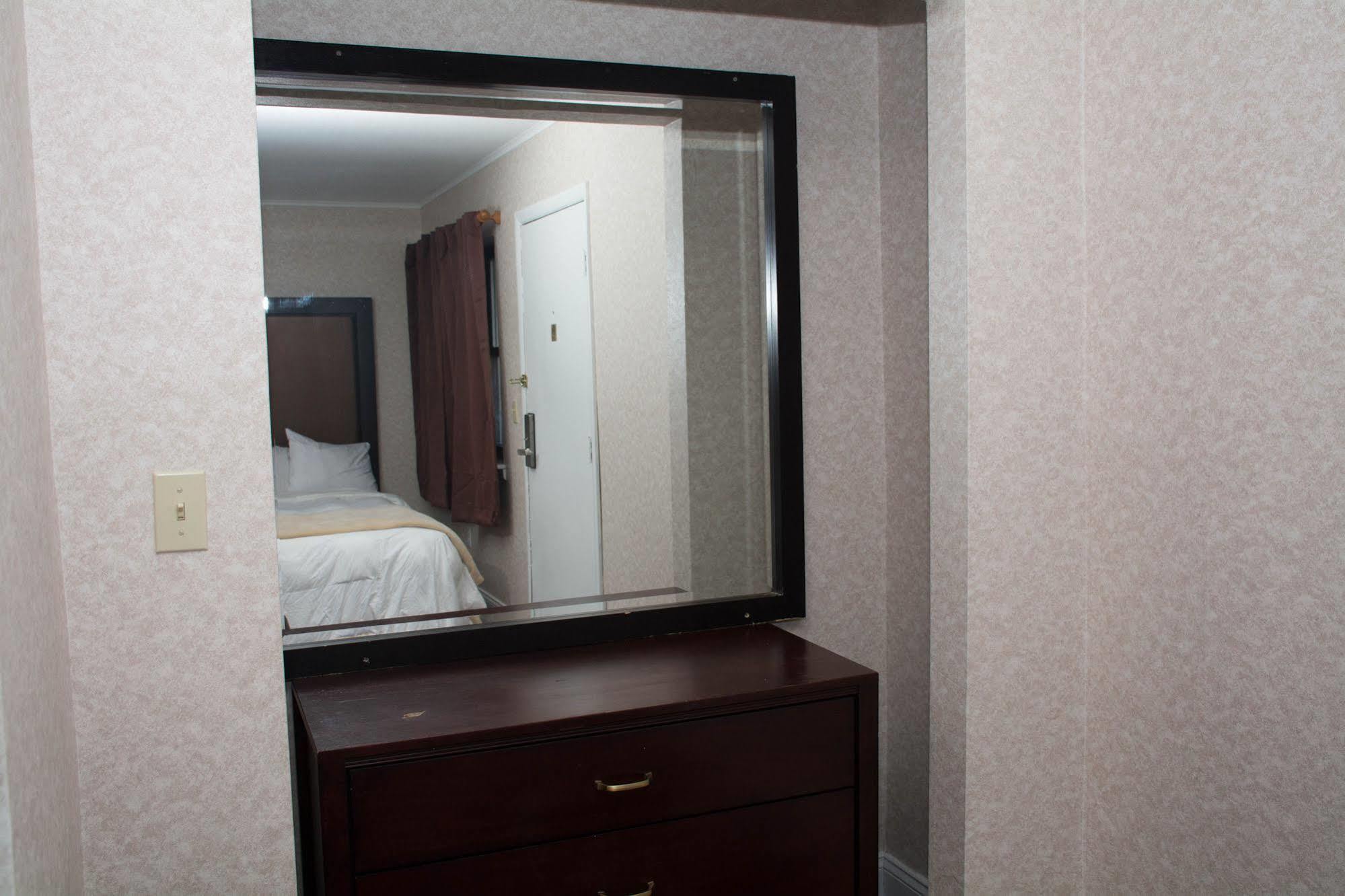 Atlantic Inn And Suites - Wall Township ภายนอก รูปภาพ